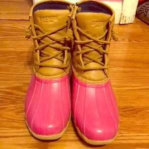 Pink Sperry duck boot!